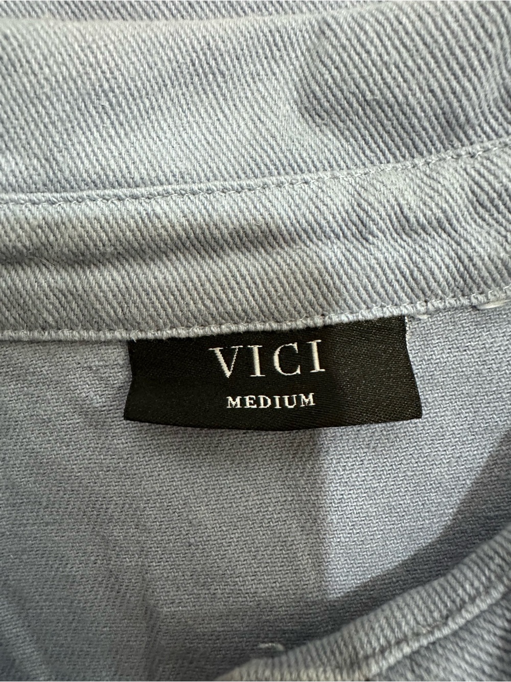 New Vici Long Sleeve Button Closure Front Pockets Denim Shacket Top Size M - Picture 9 of 11